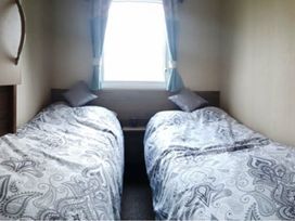 Church Farm Holiday Village - Holiday Accommodation 14390 - Hampshire - 1185518 - thumbnail photo 6