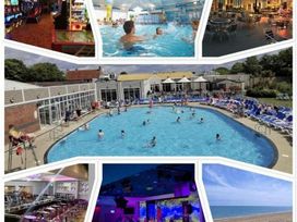 Church Farm Holiday Village - Holiday Accommodation 14390 - Hampshire - 1185518 - thumbnail photo 14