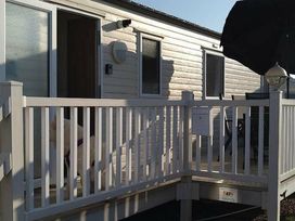 Hayling Island Holiday Park - Meadow Bay Villages - Holiday Accommodation 14426 - Hampshire - 1185524 - thumbnail photo 1