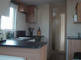 Hayling Island Holiday Park - Meadow Bay Villages - Holiday Accommodation 14426 - Hampshire - 1185524 - thumbnail photo 5