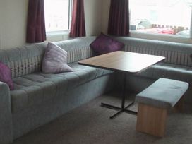 Hayling Island Holiday Park - Meadow Bay Villages - Holiday Accommodation 14426 - Hampshire - 1185524 - thumbnail photo 7