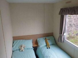 Lyons Winkups and Primrose - Holiday Accommodation 14431 - North Wales - 1185525 - thumbnail photo 9