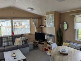 Church Farm Holiday Village - Holiday Accommodation 14445 - Hampshire - 1185529 - thumbnail photo 5