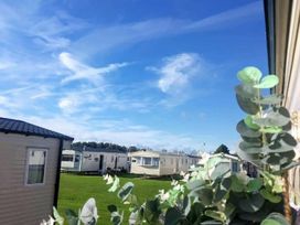 Church Farm Holiday Village - Holiday Accommodation 14445 - Hampshire - 1185529 - thumbnail photo 15