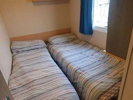 Cayton Bay Caravan Park - Holiday Accommodation 14501 - North Yorkshire (incl. Whitby) - 1185540 - thumbnail photo 11