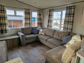 Blue Dolphin Holiday Park - Holiday Accommodation 14510 - North Yorkshire (incl. Whitby) - 1185542 - thumbnail photo 4