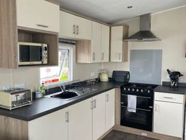 Sunbeach Holiday Park - Holiday Accommodation 14513 - Mid Wales - 1185543 - thumbnail photo 8