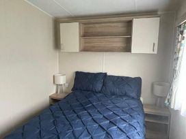 Sunbeach Holiday Park - Holiday Accommodation 14513 - Mid Wales - 1185543 - thumbnail photo 14