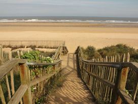 Mablethorpe Chalet Park - Holiday Accommodation 14566 - Lincolnshire - 1185554 - thumbnail photo 9
