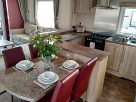 Tattershall Lakes Country Park - Holiday Accommodation 14571 - Lincolnshire - 1185556 - thumbnail photo 9