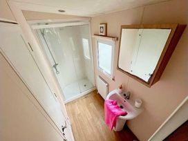 Seawick Holiday Park - Holiday Accommodation 14630 - Suffolk & Essex - 1185567 - thumbnail photo 7
