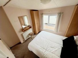 Seawick Holiday Park - Holiday Accommodation 14630 - Suffolk & Essex - 1185567 - thumbnail photo 9