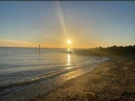 Seawick Holiday Park - Holiday Accommodation 14630 - Suffolk & Essex - 1185567 - thumbnail photo 18