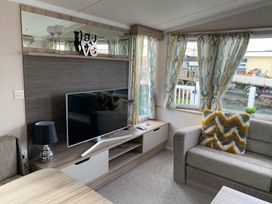 Cayton Bay Caravan Park - Holiday Accommodation 14637 - North Yorkshire (incl. Whitby) - 1185569 - thumbnail photo 6