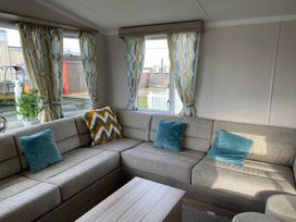 Cayton Bay Caravan Park - Holiday Accommodation 14637 - North Yorkshire (incl. Whitby) - 1185569 - thumbnail photo 9