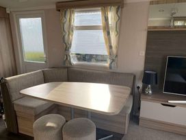 Cayton Bay Caravan Park - Holiday Accommodation 14637 - North Yorkshire (incl. Whitby) - 1185569 - thumbnail photo 11