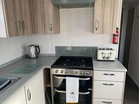 Cayton Bay Caravan Park - Holiday Accommodation 14637 - North Yorkshire (incl. Whitby) - 1185569 - thumbnail photo 13