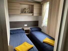 Cayton Bay Caravan Park - Holiday Accommodation 14637 - North Yorkshire (incl. Whitby) - 1185569 - thumbnail photo 18