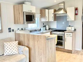 Marton Mere Holiday Village - Holiday Accommodation 14641 - Lake District - 1185571 - thumbnail photo 7