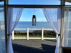 Devon Cliffs Holiday Park - Holiday Accommodation 14661 - Devon - 1185575 - thumbnail photo 2