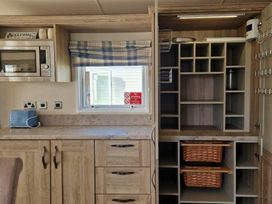 Greenacres Holiday Park - Holiday Accommodation 14673 - North Wales - 1185577 - thumbnail photo 8