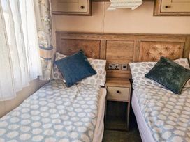 Greenacres Holiday Park - Holiday Accommodation 14673 - North Wales - 1185577 - thumbnail photo 16