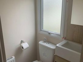 Burnham-on-Sea Holiday Park - Holiday Accommodation 14702 - Devon - 1185580 - thumbnail photo 16