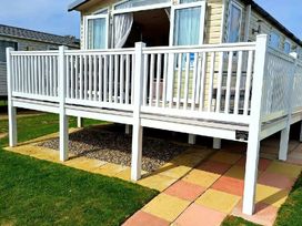Hopton Holiday Village - Holiday Accommodation 14720 - Suffolk & Essex - 1185583 - thumbnail photo 15