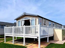 Hopton Holiday Village - Holiday Accommodation 14720 - Suffolk & Essex - 1185583 - thumbnail photo 16