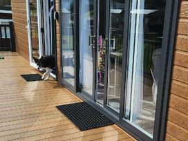 Woodlands Park - Holiday Accommodation 14734 - Mid Wales - 1185586 - thumbnail photo 2