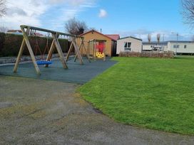 Sun Valley Caravan Park - Holiday Accommodation 14741 - North Wales - 1185591 - thumbnail photo 13