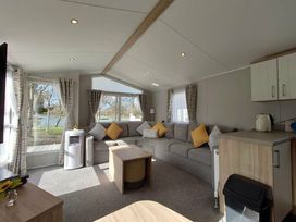 White Acres Holiday Park - Holiday Accommodation 14745 - Cornwall - 1185593 - thumbnail photo 7