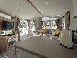 White Acres Holiday Park - Holiday Accommodation 14745 - Cornwall - 1185593 - thumbnail photo 8