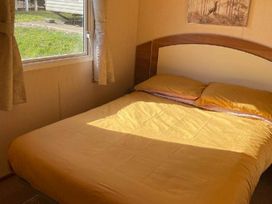 Challaborough Bay Holiday Park - Holiday Accommodation 14755 - Devon - 1185595 - thumbnail photo 6