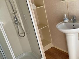 Challaborough Bay Holiday Park - Holiday Accommodation 14755 - Devon - 1185595 - thumbnail photo 10