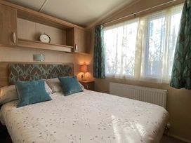 Primrose Valley Holiday Park - Holiday Accommodation 14764 - North Yorkshire (incl. Whitby) - 1185597 - thumbnail photo 13