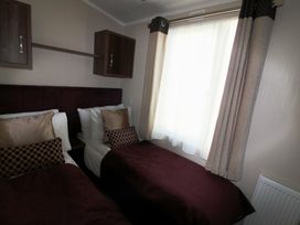 Hoburne Bashley - Holiday Accommodation 1482 - Hampshire - 1185612 - thumbnail photo 4