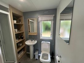 Marton Mere Holiday Village - Holiday Accommodation 14821 - Lake District - 1185614 - thumbnail photo 16