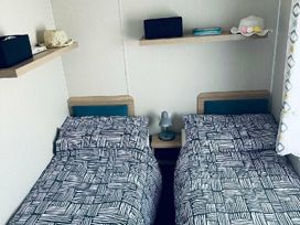 Ladram Bay Holiday Park - Holiday Accommodation 14835 - Devon - 1185618 - thumbnail photo 4