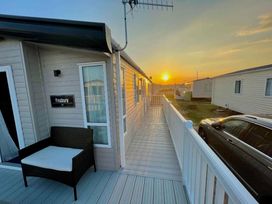 Greenacres Holiday Park - Holiday Accommodation 14873 - North Wales - 1185621 - thumbnail photo 8