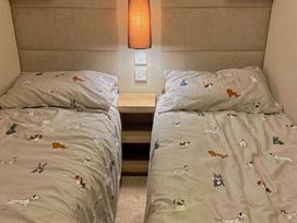 Greenacres Holiday Park - Holiday Accommodation 14873 - North Wales - 1185621 - thumbnail photo 12