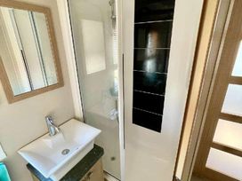 Greenacres Holiday Park - Holiday Accommodation 14873 - North Wales - 1185621 - thumbnail photo 14