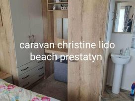 Lido Beach Holiday Park - Holiday Accommodation 14882 - North Wales - 1185624 - thumbnail photo 3