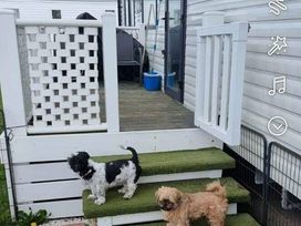 Lido Beach Holiday Park - Holiday Accommodation 14882 - North Wales - 1185624 - thumbnail photo 9