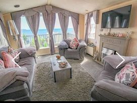 Lydstep Beach - Holiday Accommodation 1489 - South Wales - 1185627 - thumbnail photo 3