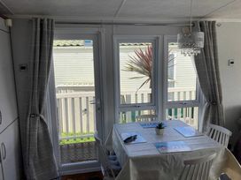 Lydstep Beach - Holiday Accommodation 14896 - South Wales - 1185629 - thumbnail photo 3