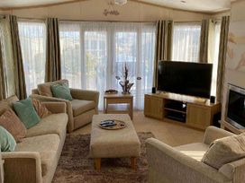 Lido Beach Holiday Park - Holiday Accommodation 14905 - North Wales - 1185631 - thumbnail photo 3