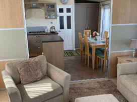 Lido Beach Holiday Park - Holiday Accommodation 14905 - North Wales - 1185631 - thumbnail photo 5