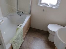Lido Beach Holiday Park - Holiday Accommodation 14905 - North Wales - 1185631 - thumbnail photo 10