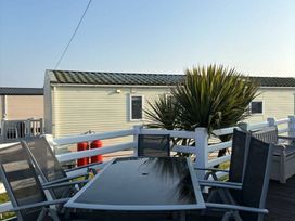 Lido Beach Holiday Park - Holiday Accommodation 14905 - North Wales - 1185631 - thumbnail photo 16
